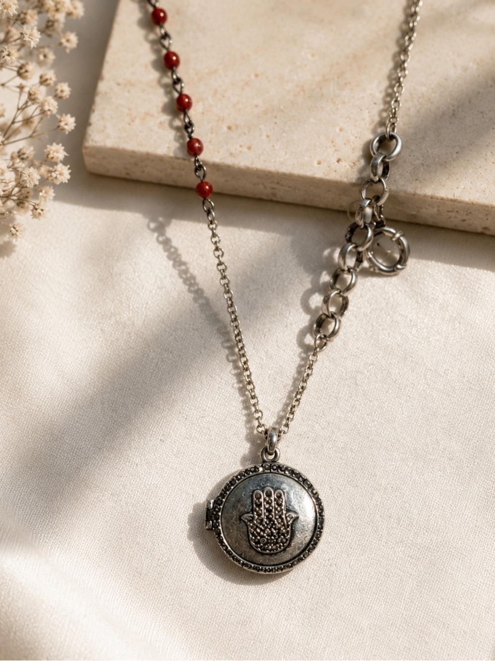 Lucky Brand Open Locket Pendant Chain.